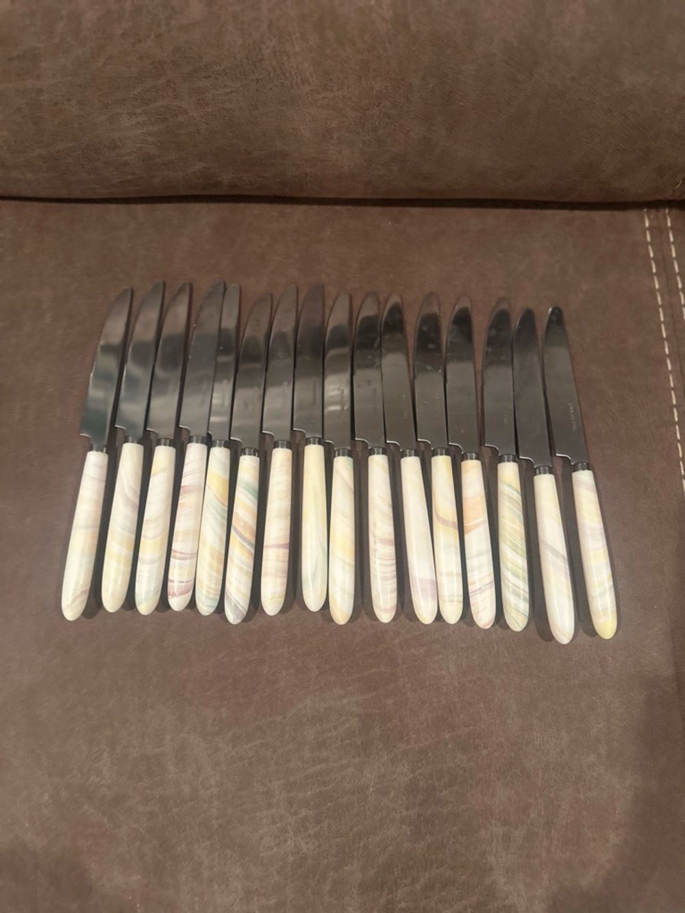 Marble Swirl Silverware Set - Picture 10 of 11